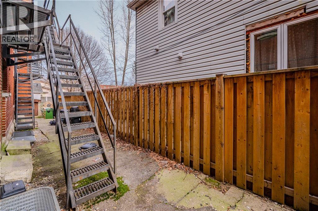 Photo 19 of 43 Albert Street Unit 7, Hamilton ON