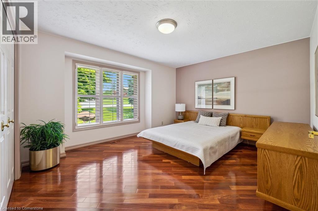Photo 26 of 211 Edgehill Drive, Kitchener ON