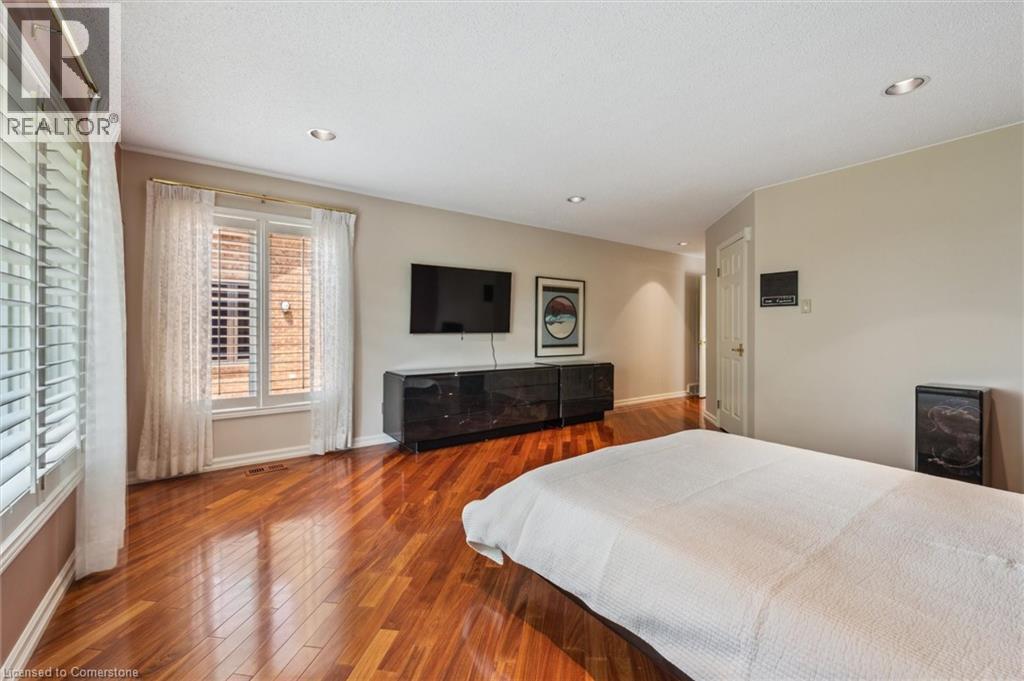 Photo 16 of 211 Edgehill Drive, Kitchener ON