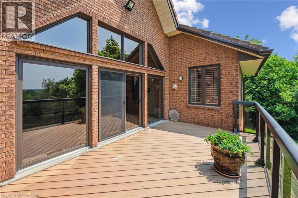Photo 15 of 211 Edgehill Drive, Kitchener ON