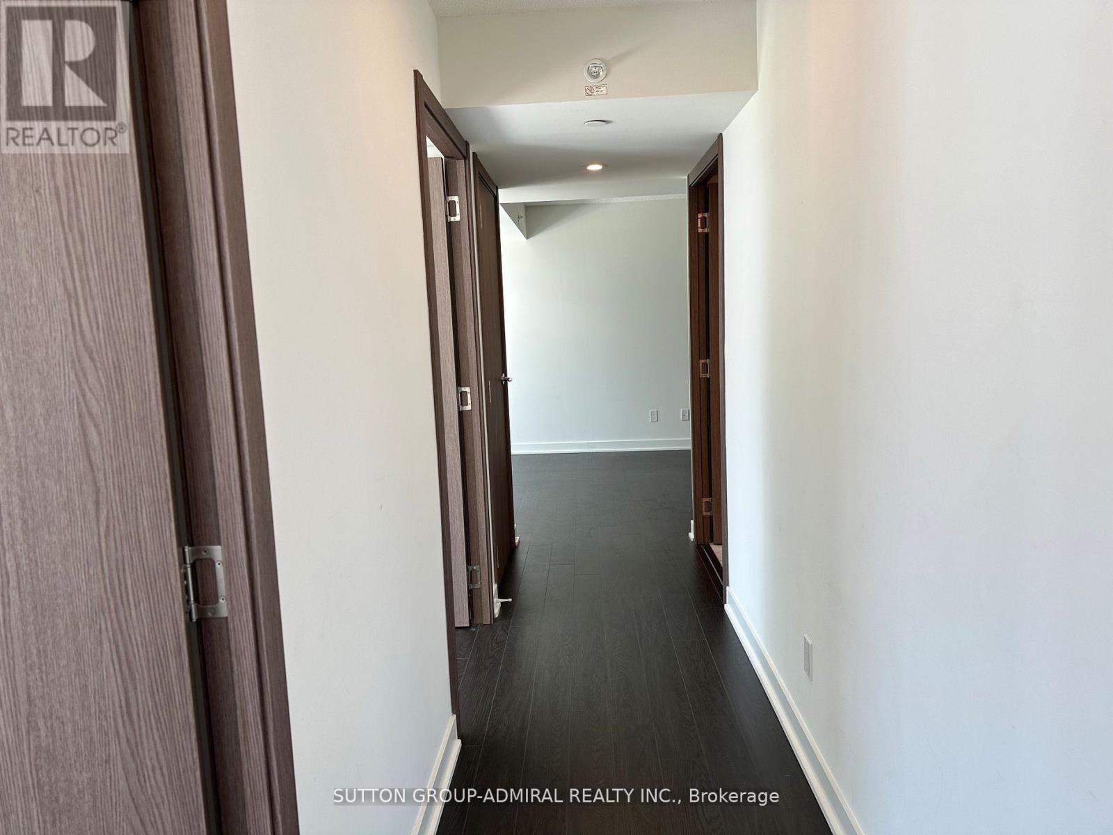Photo 21 of 615 17 Bathurst Street, Toronto ON