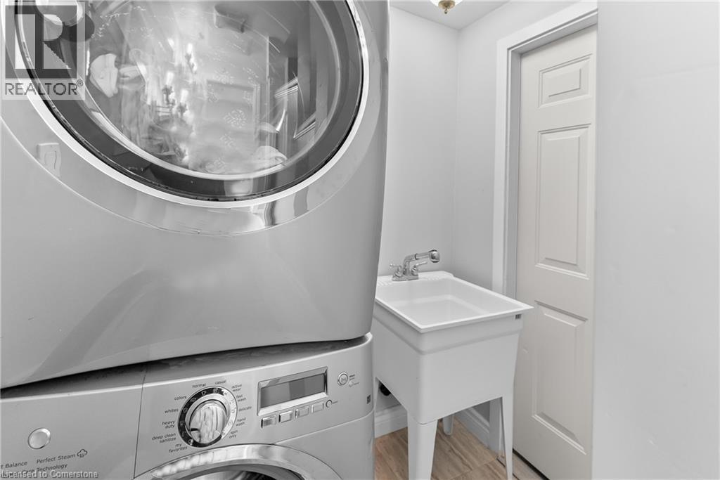 Photo 11 of 6937 Waterloo Drive, Niagara Falls ON