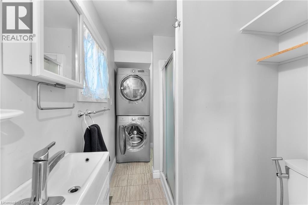 Photo 7 of 6937 Waterloo Drive, Niagara Falls ON