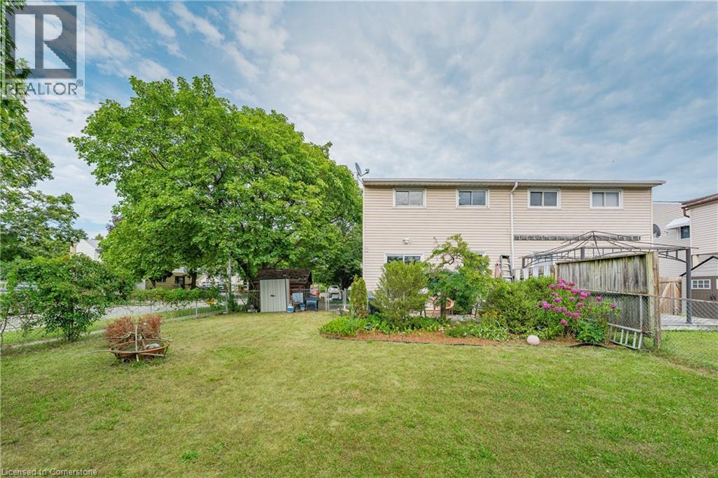 Photo 4 of 1400 Wildren Place, Cambridge ON