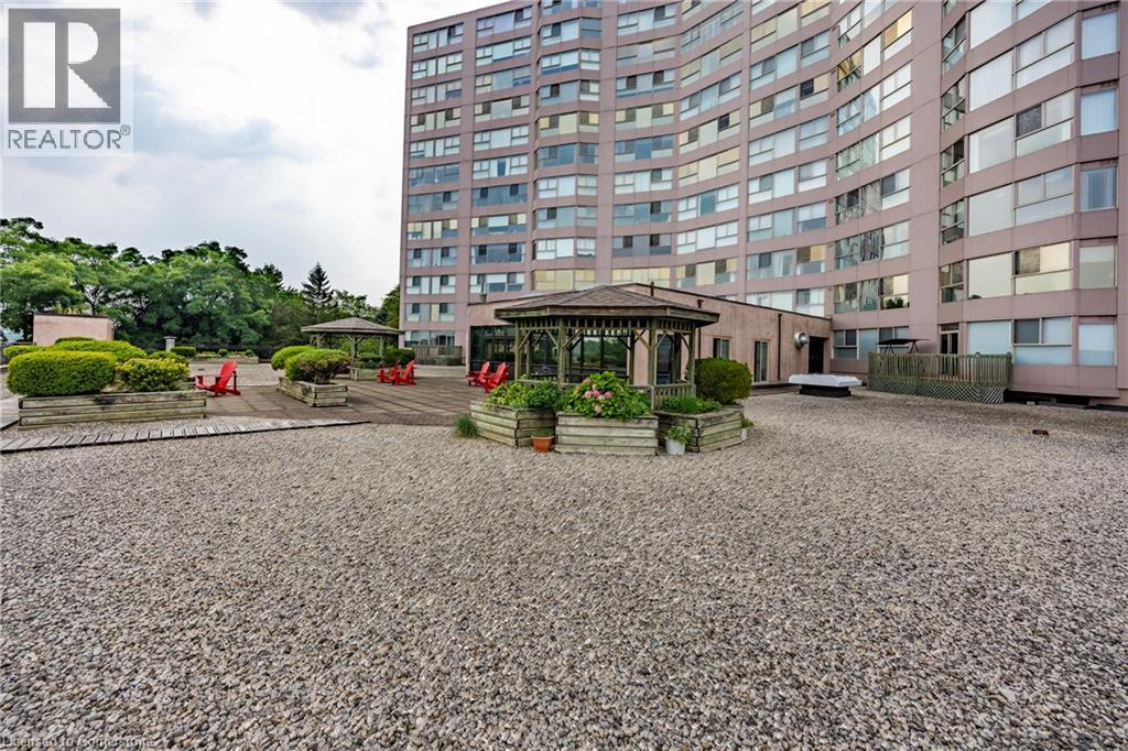 Photo 36 of 7 Gale Crescent Unit 504, St Catharines ON