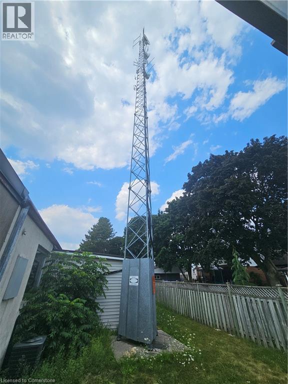 Photo 8 of 250 Lawrence Avenue, Kitchener ON