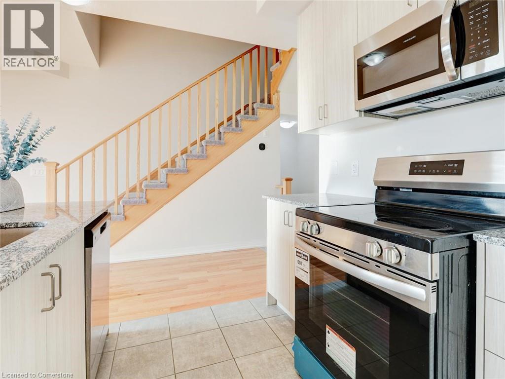 Photo 13 of 342 Bismark Drive, Cambridge ON