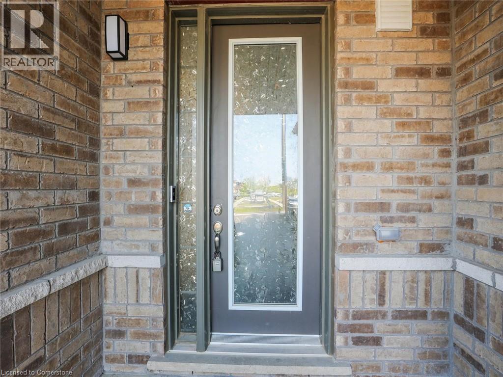 Photo 3 of 342 Bismark Drive, Cambridge ON