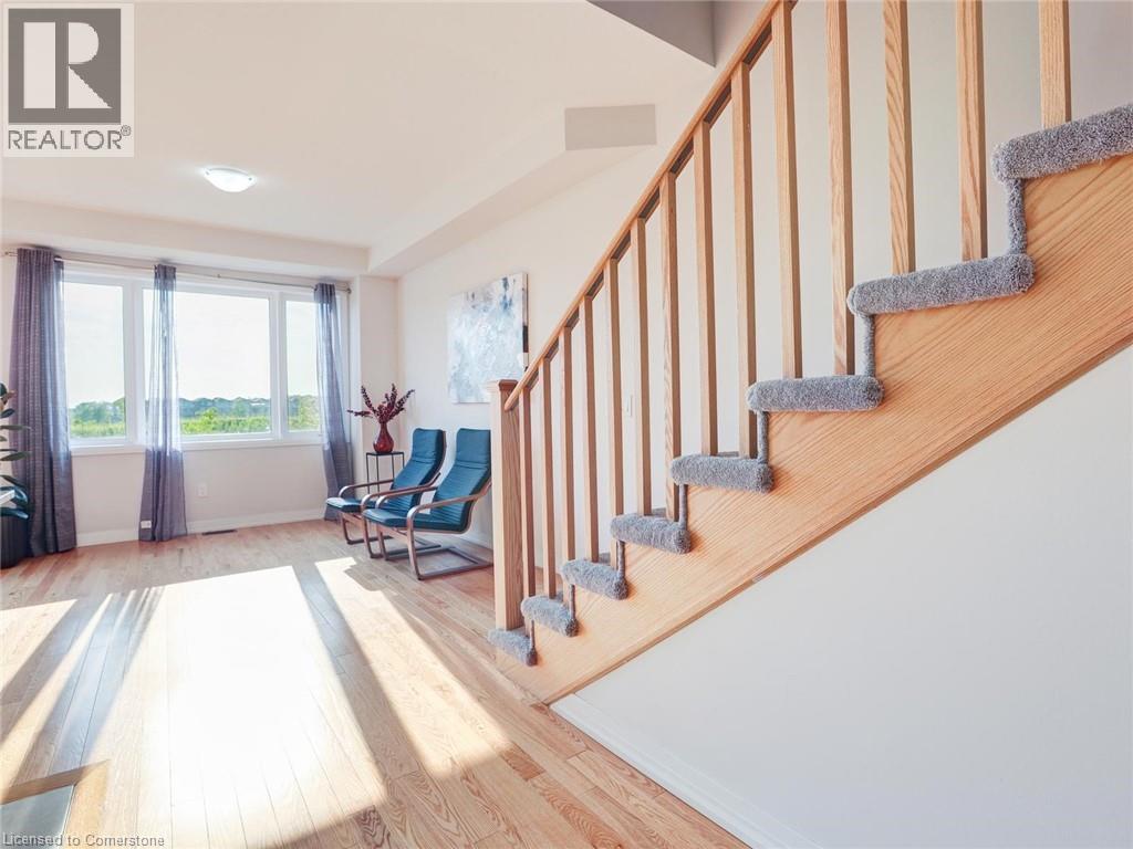 Photo 32 of 342 Bismark Drive, Cambridge ON
