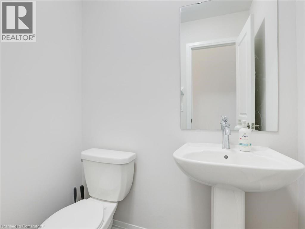 Photo 16 of 342 Bismark Drive, Cambridge ON