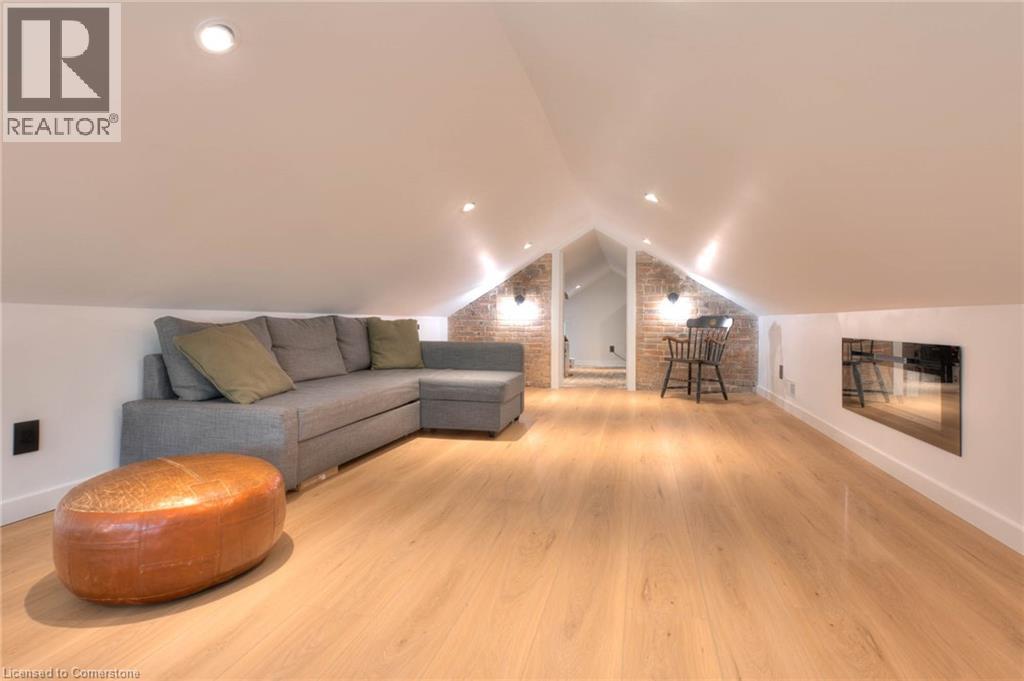 Photo 33 of 38 Shirk Place, Kitchener ON