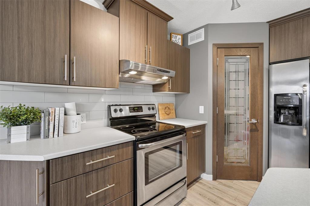 Photo 10 of 89 Edward Turner Drive, Winnipeg MB