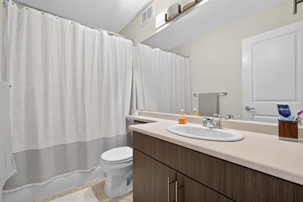 Photo 20 of 89 Edward Turner Drive, Winnipeg MB
