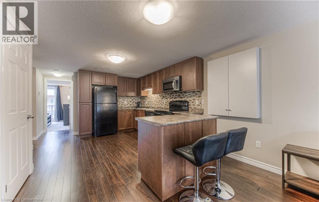 Photo 11 of 240 Rachel Crescent Unit F, Kitchener ON