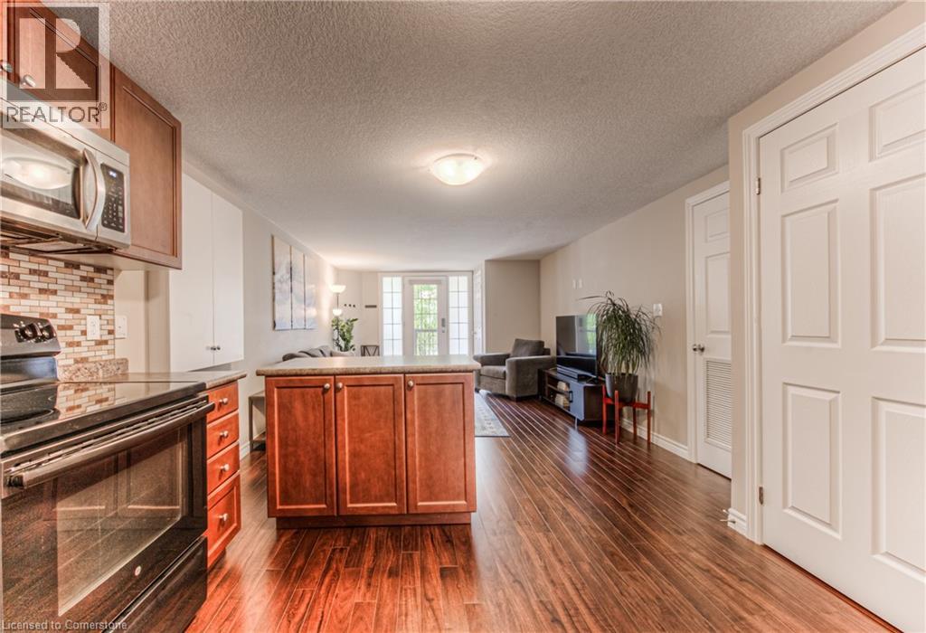 Photo 16 of 240 Rachel Crescent Unit F, Kitchener ON