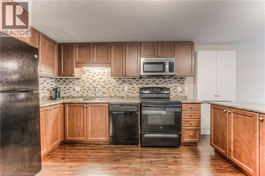 Photo 14 of 240 Rachel Crescent Unit F, Kitchener ON