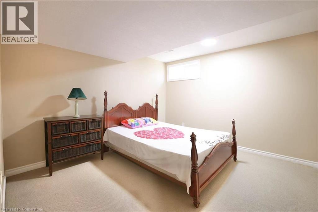 Photo 34 of 872 Creekside Drive, Waterloo ON
