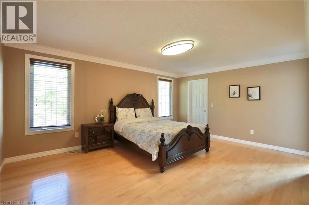 Photo 31 of 872 Creekside Drive, Waterloo ON