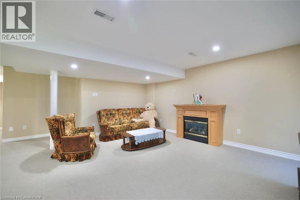 Photo 39 of 872 Creekside Drive, Waterloo ON