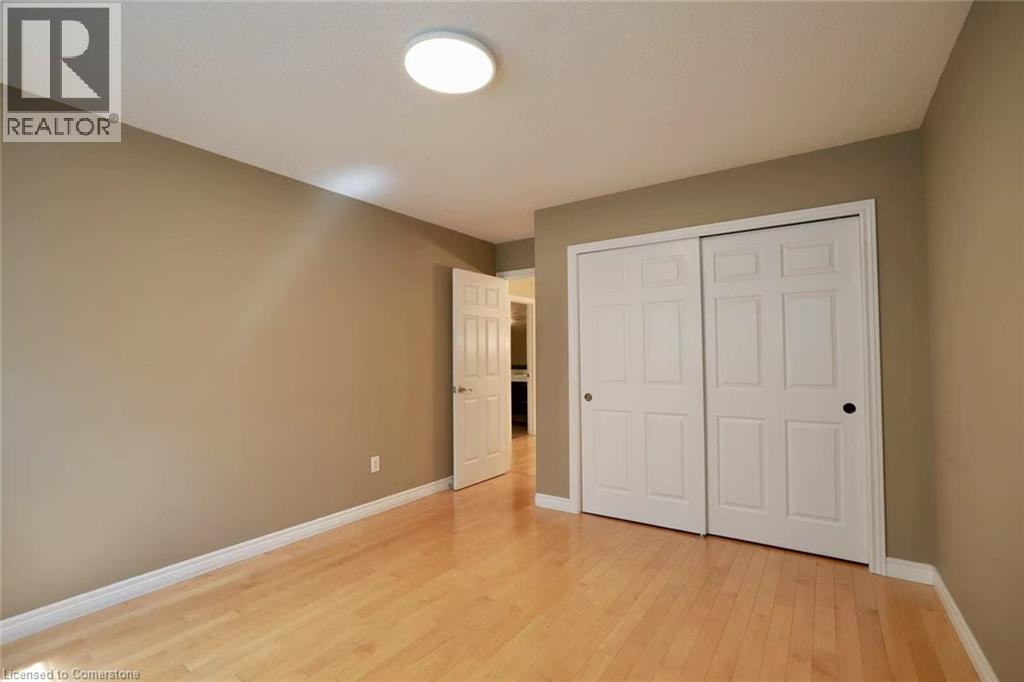 Photo 18 of 872 Creekside Drive, Waterloo ON