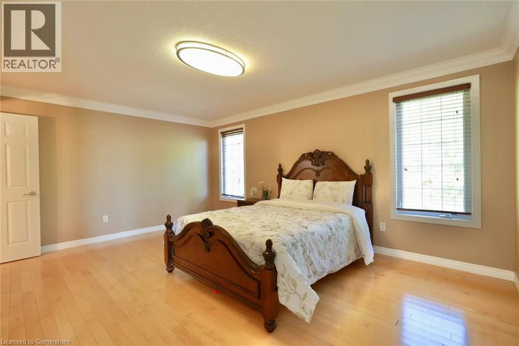 Photo 24 of 872 Creekside Drive, Waterloo ON