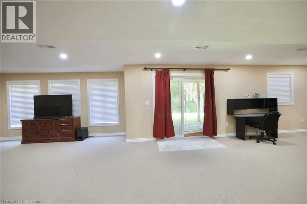 Photo 5 of 872 Creekside Drive, Waterloo ON