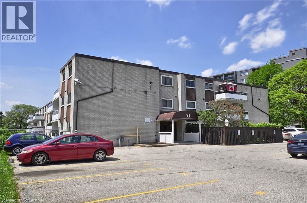 Photo 9 of 71 Vanier Drive Unit 205, Kitchener ON