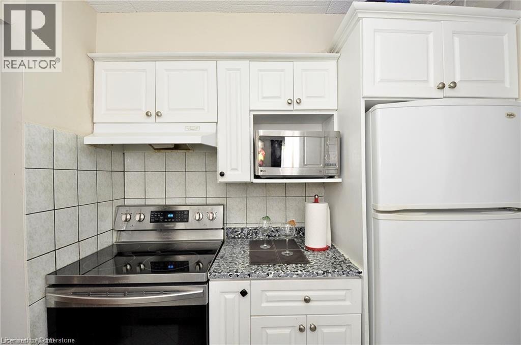 Photo 4 of 71 Vanier Drive Unit 205, Kitchener ON