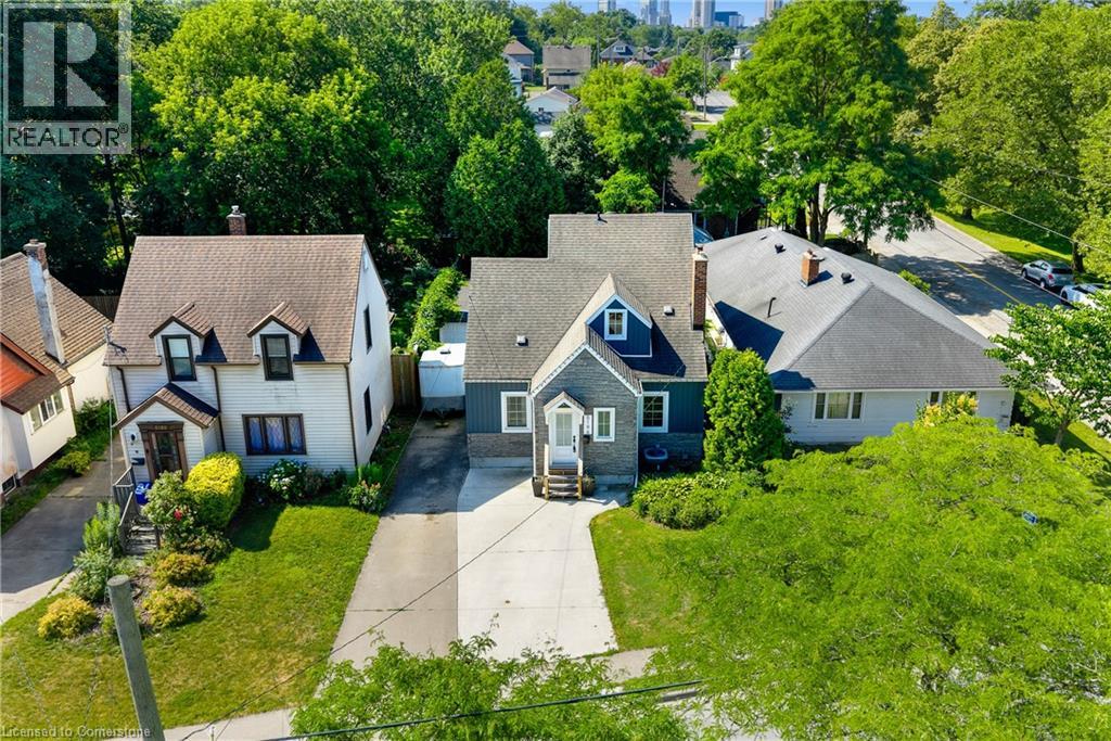 Photo 3 of 5196 Valley Way, Niagara Falls ON