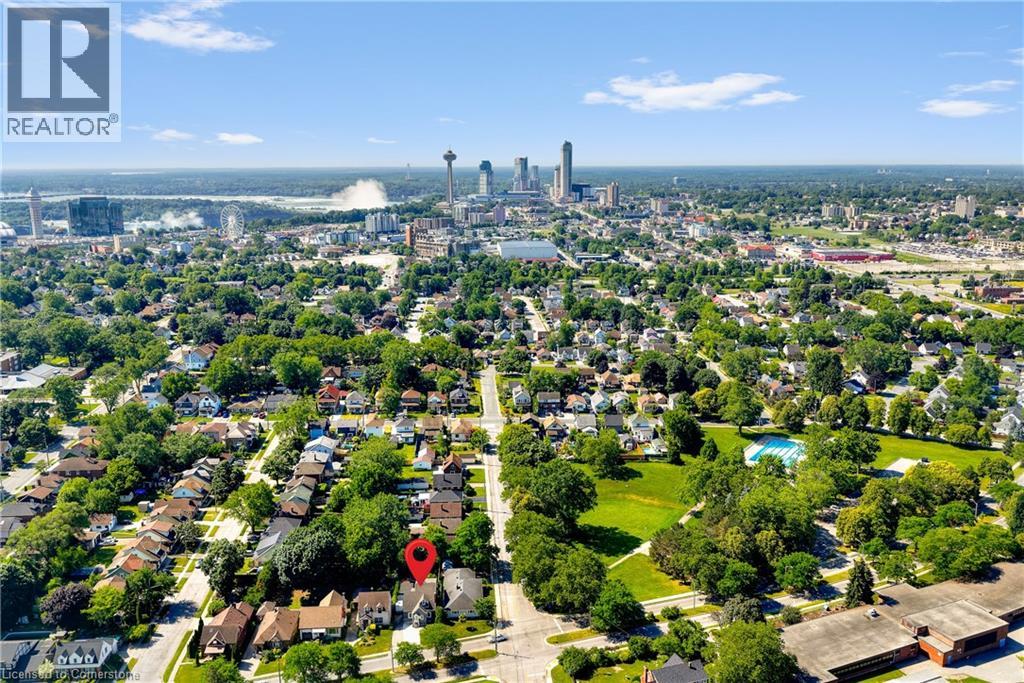 Photo 6 of 5196 Valley Way, Niagara Falls ON