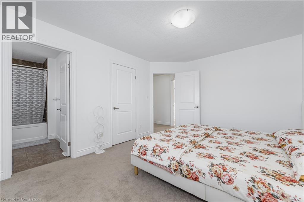 Photo 7 of 854 Springbank Avenue N, Woodstock ON