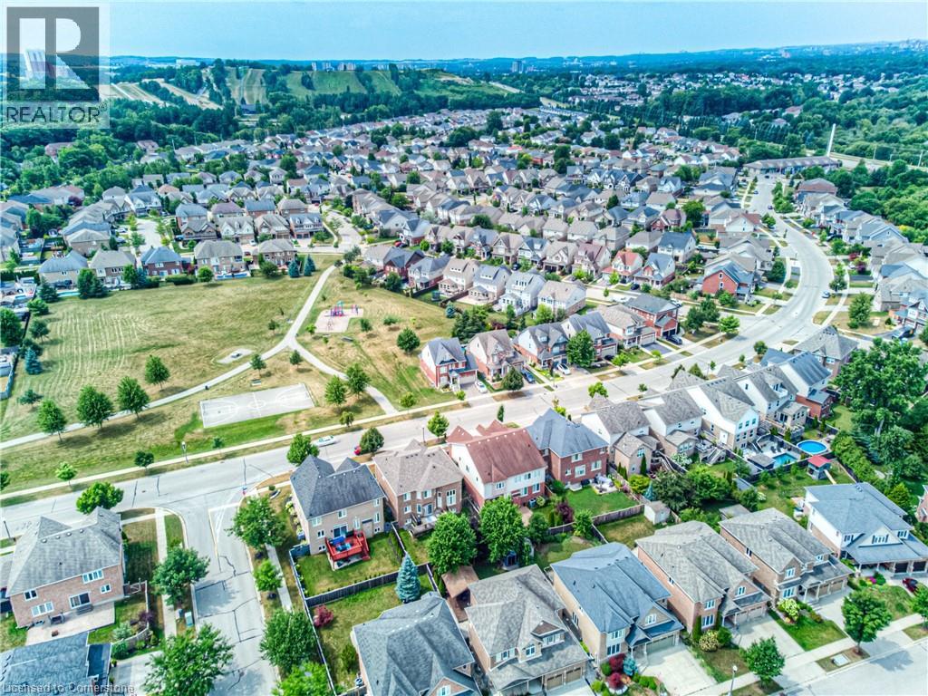 Photo 24 of 93 Tremaine Drive, Kitchener ON