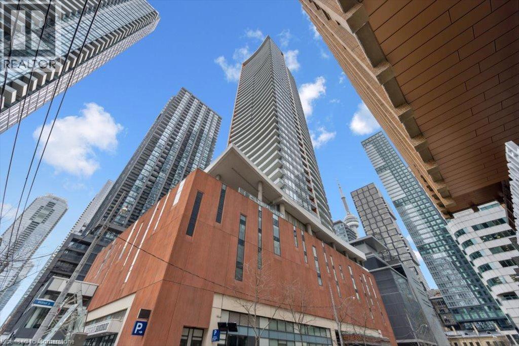 Photo 13 of 21 Widmer Street Unit 4005, Toronto ON