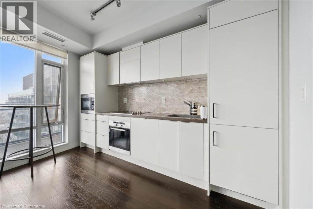 Photo 14 of 21 Widmer Street Unit 4005, Toronto ON