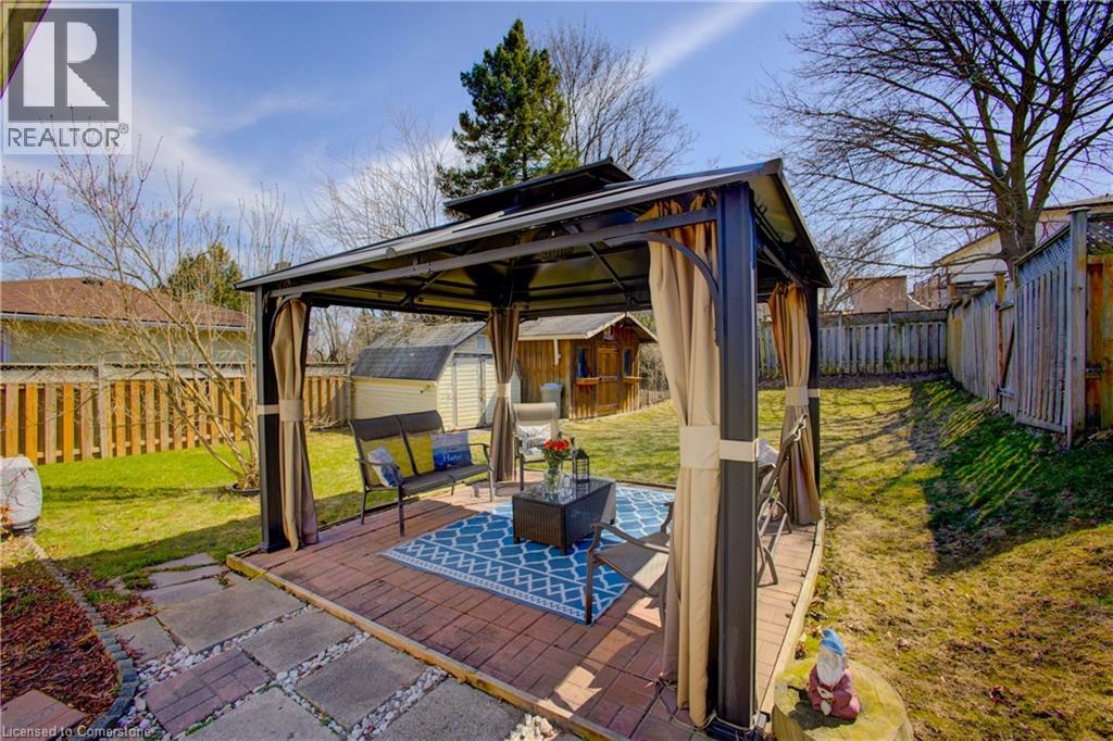 Photo 1 of 173 Hazelglen Drive, Kitchener ON