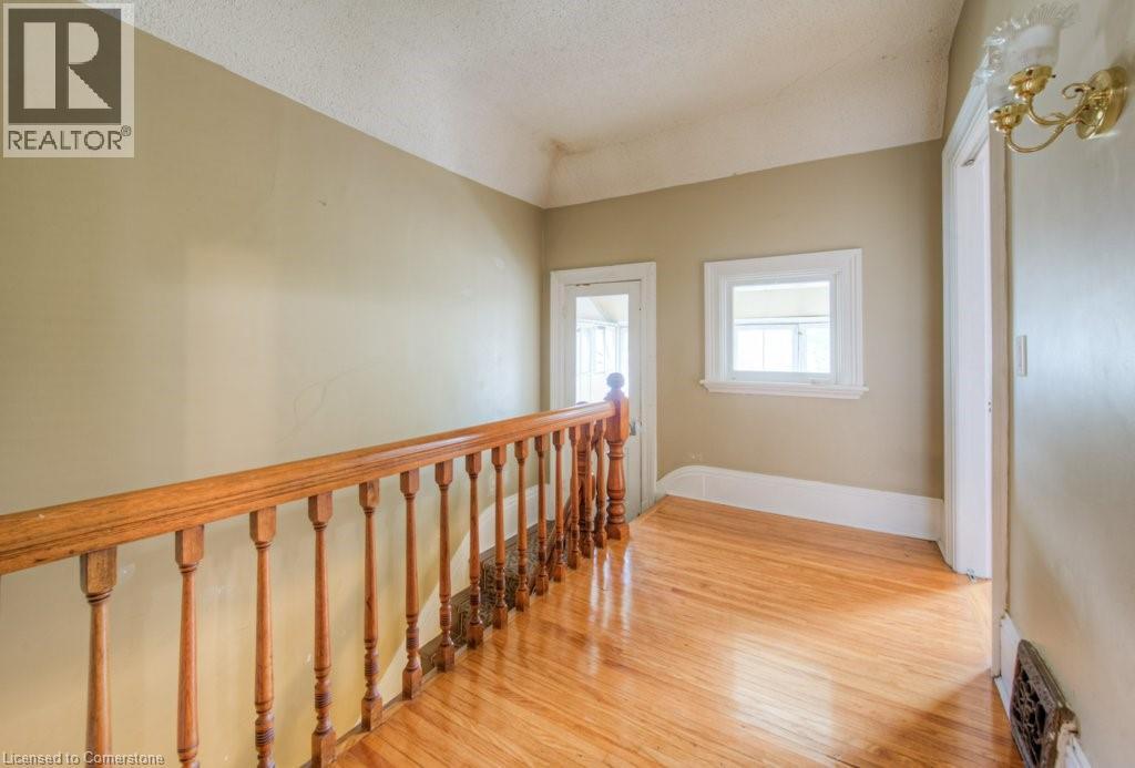 Photo 23 of 13 Sarah Street, Brantford ON