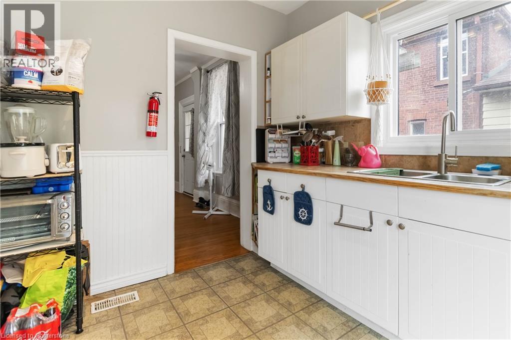 Photo 6 of 13 Sarah Street, Brantford ON