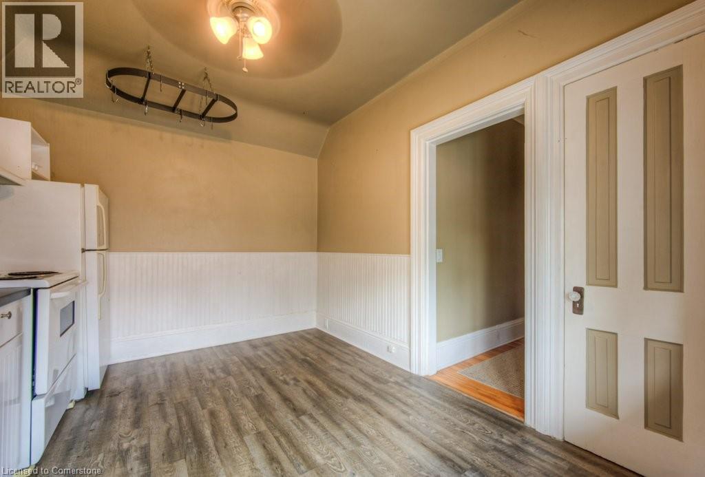 Photo 42 of 13 Sarah Street, Brantford ON