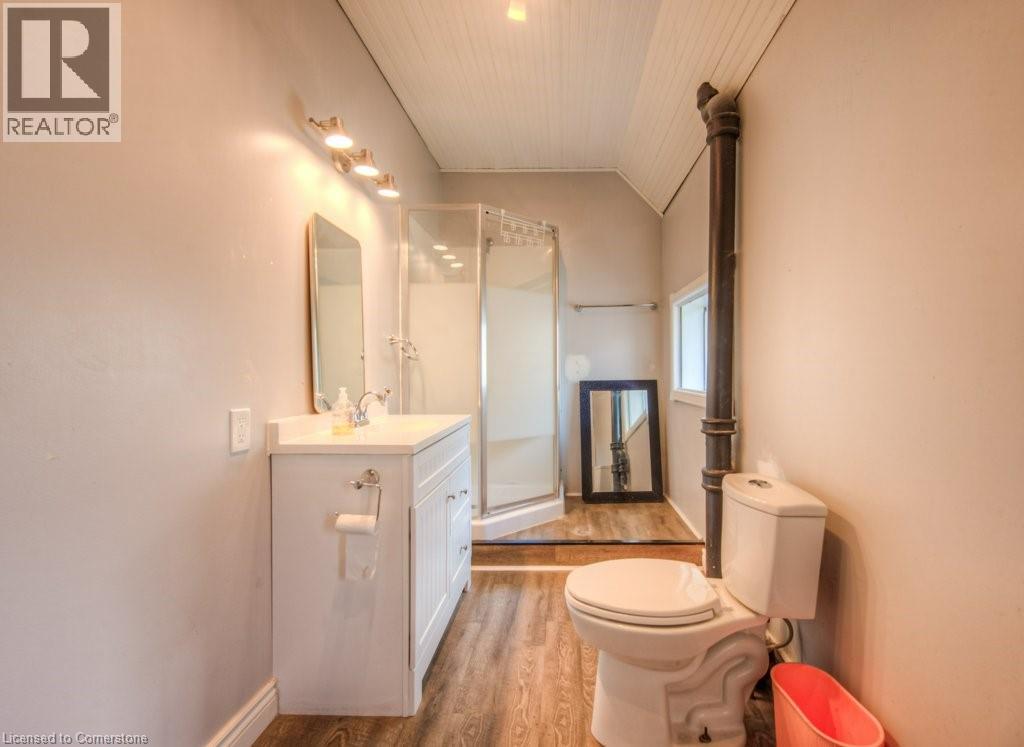 Photo 18 of 13 Sarah Street, Brantford ON