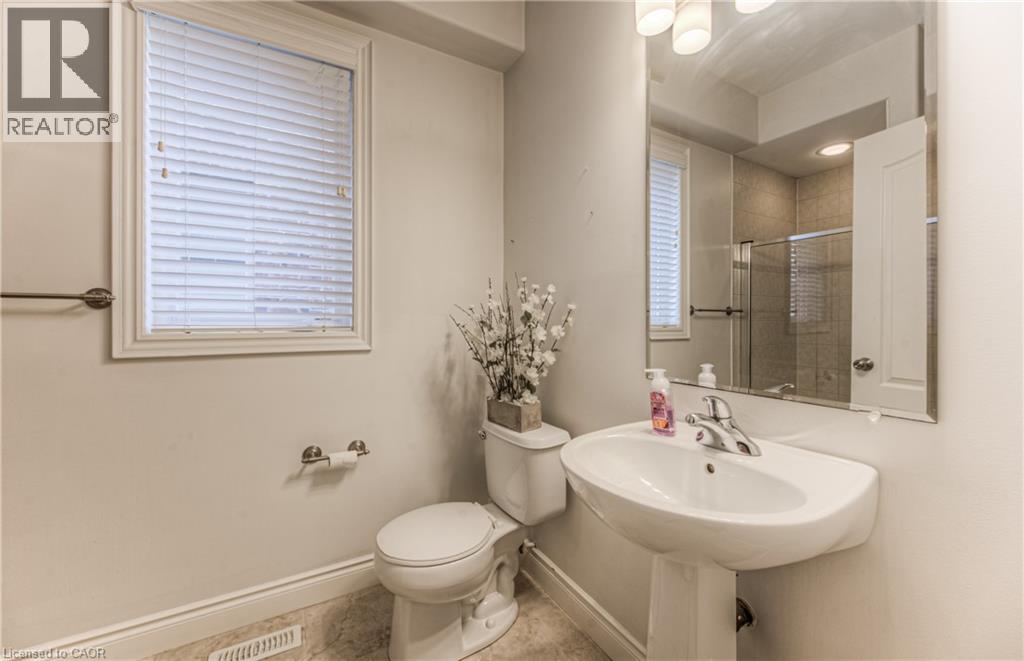 Photo 7 of 93 Tremaine Drive, Kitchener ON
