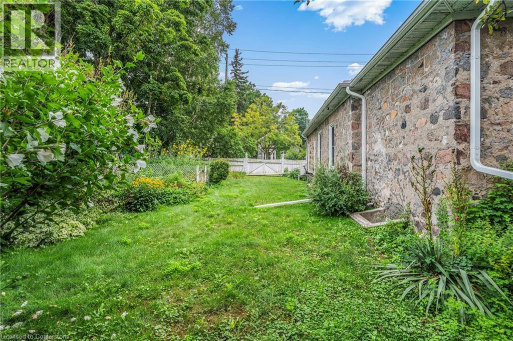 Photo 11 of 42 Mcnaughton Street, Cambridge ON