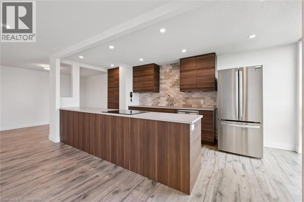 Photo 12 of 55 Blue Springs Drive Unit 706, Waterloo ON