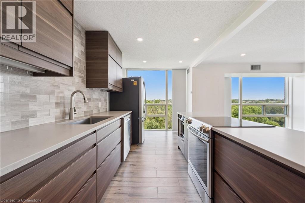 Photo 10 of 55 Blue Springs Drive Unit 706, Waterloo ON