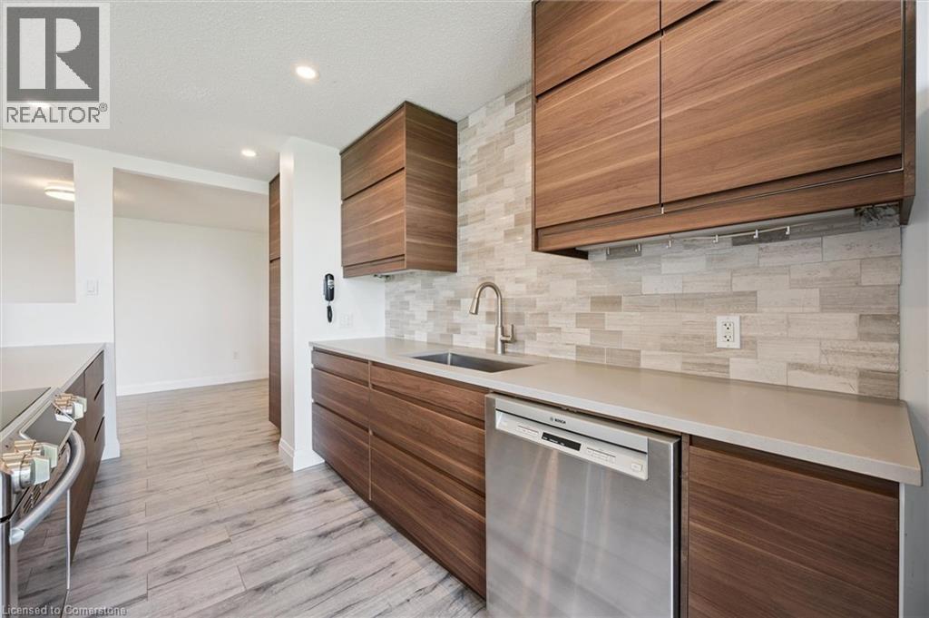 Photo 40 of 55 Blue Springs Drive Unit 706, Waterloo ON