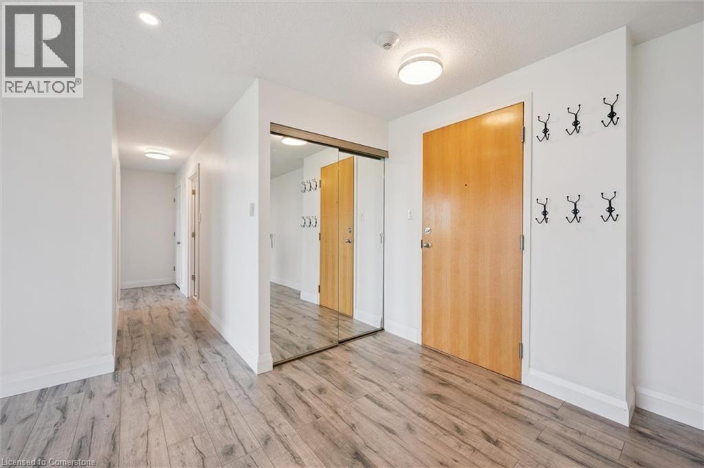 Photo 3 of 55 Blue Springs Drive Unit 706, Waterloo ON