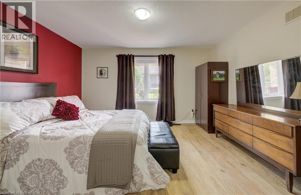 Photo 24 of 35 Green Gate Boulevard Unit 28, Cambridge ON