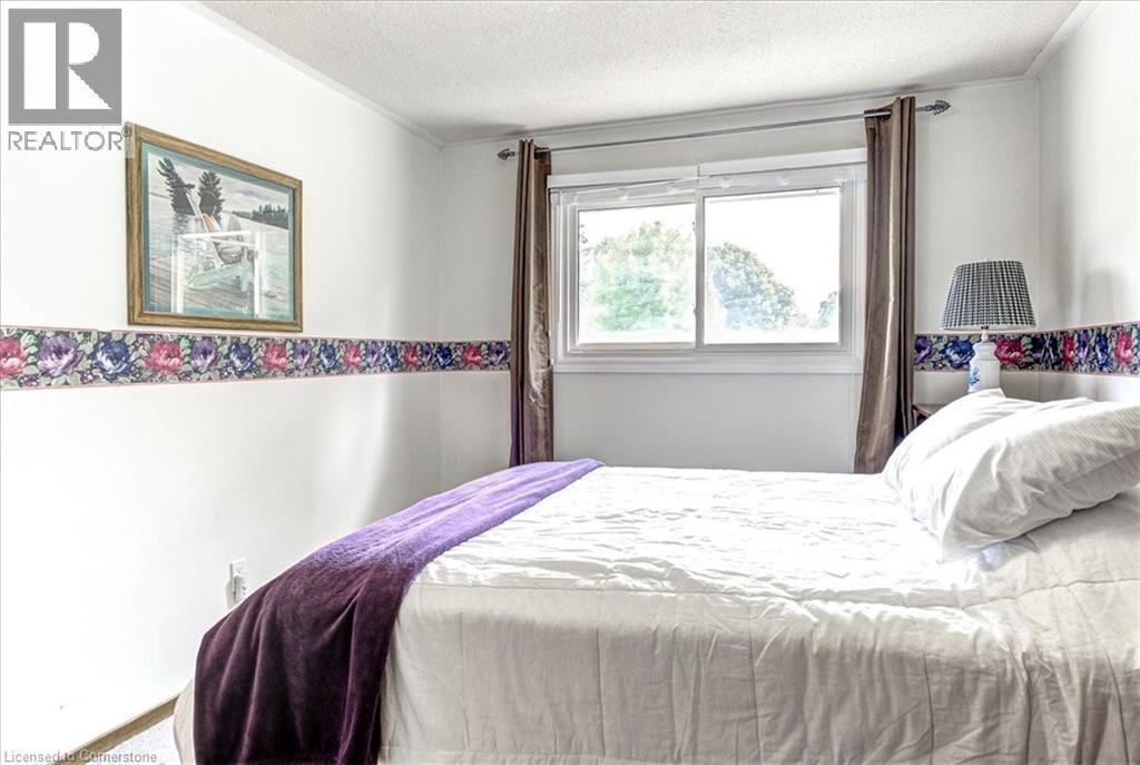 Photo 9 of 12 Miller Crescent, Simcoe ON
