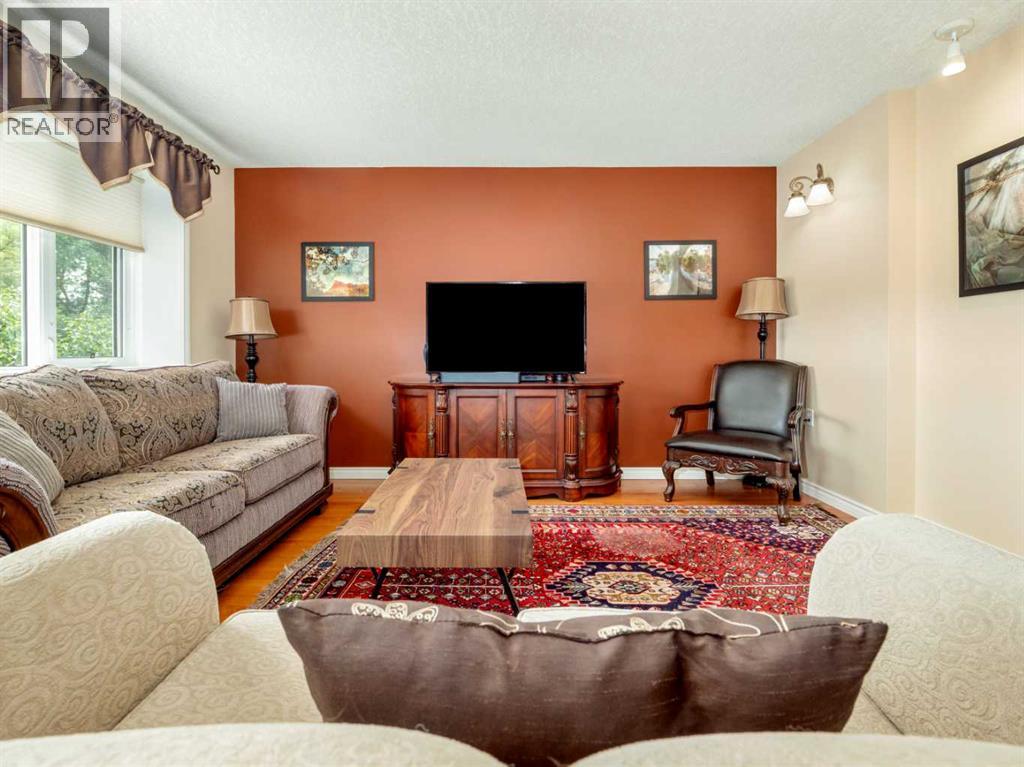 Single Family House Bungalow for Sale in   Avenue S Victoria Park Lethbridge 