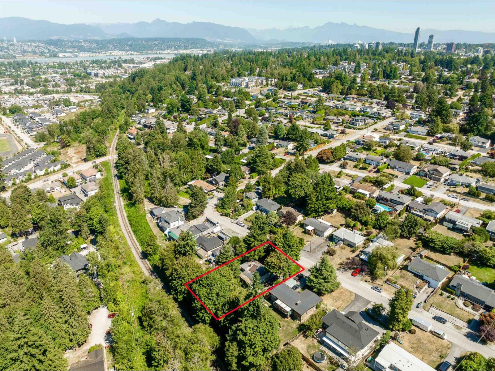 Photo 11 of 10257 124 Street, Surrey BC