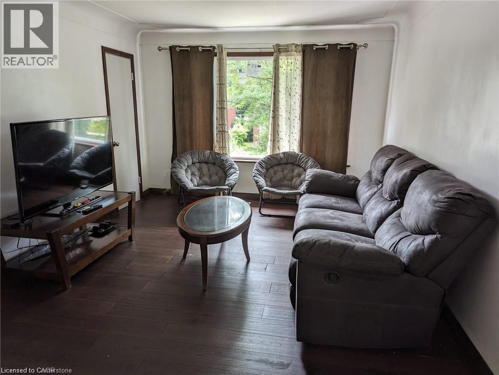 Photo 31 of 108 Marlborough Avenue, Kitchener ON